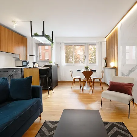 Апартаменты T2 Coeur - Parking Prive - 5 Min Metro Jeanne D'arc & Gare Matabiau *