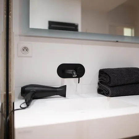 Elegant Pour 2 - Centre - Parking Prive - 5 Min Metro & Gare Matabiau * Toulouse