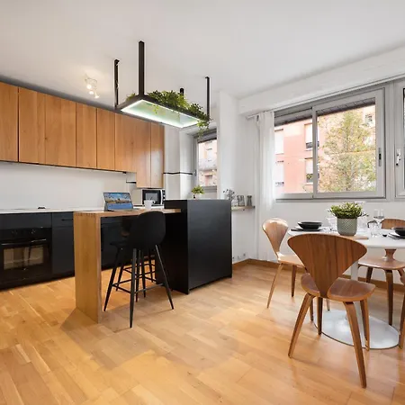 Апартаменты T2 Coeur - Parking Prive - 5 Min Metro Jeanne D'arc & Gare Matabiau