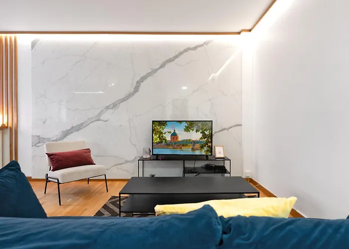 Apartman T2 Coeur - Parking Prive - 5 Min Metro Jeanne D'arc & Gare Matabiau