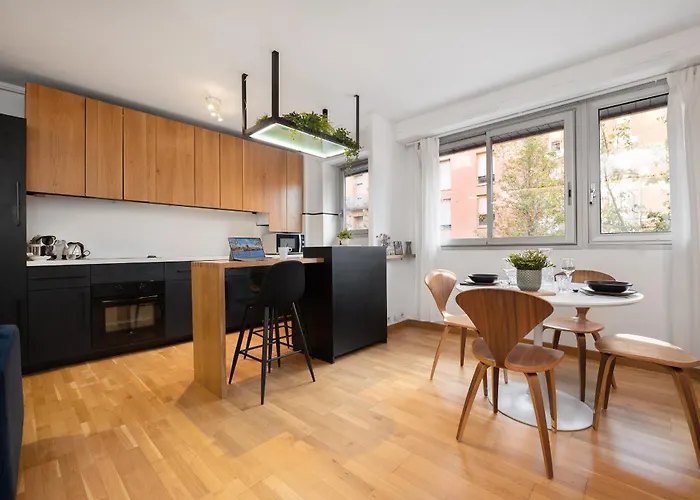 Apartman T2 Coeur - Parking Prive - 5 Min Metro Jeanne D'arc & Gare Matabiau